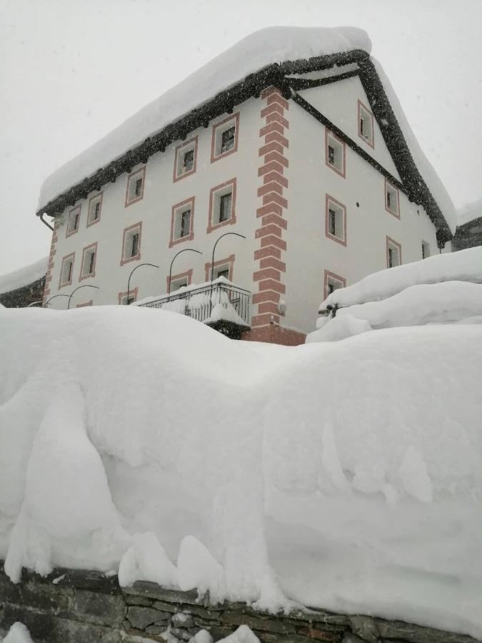 Casa Sonnenberg Lägenhet Bosco Gurin Exteriör bild
