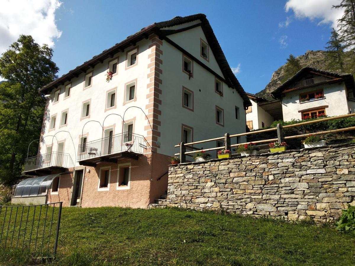 Casa Sonnenberg Lägenhet Bosco Gurin Exteriör bild